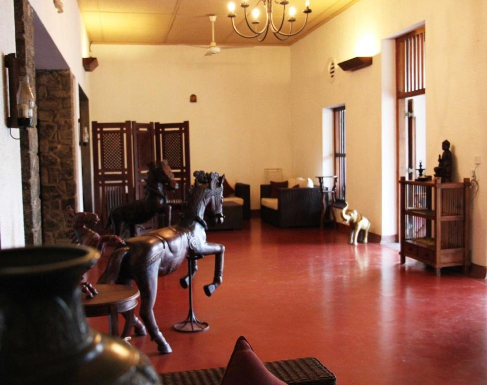 هتل سرندیپ استون هتل و بونگالو